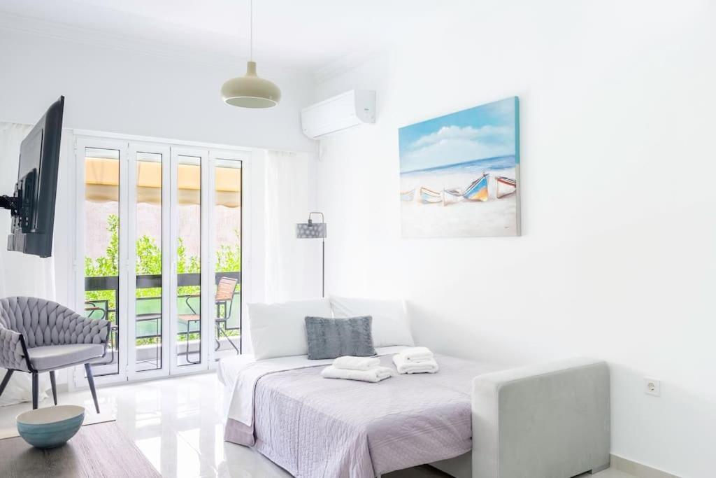 Alimos Sun-Filled Apartment Athena Bagian luar foto