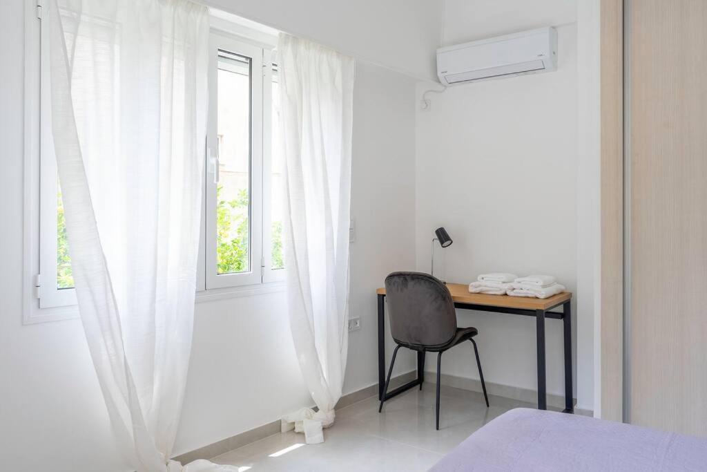 Alimos Sun-Filled Apartment Athena Bagian luar foto